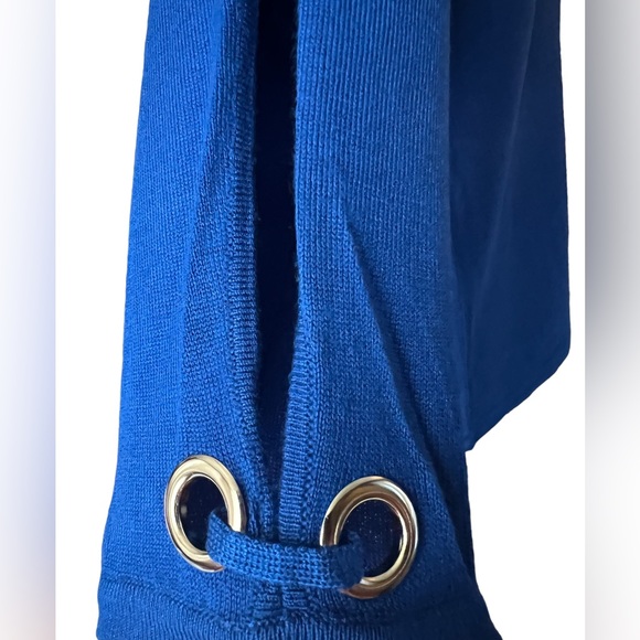 Cable & Gauge Blue Knit long Cold Shoulder Sleeves Silver Embellishments - Picture 4 of 8